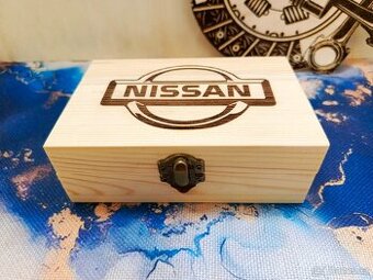 Dřevěná krabička Nissan
