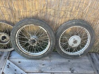 Kola Jawa půl buben pěkný stav