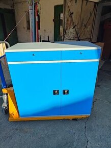 Dílenská skříňka kovová nová zamykatelná