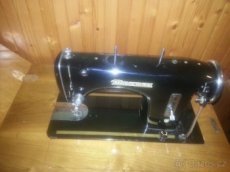 Šicí stroj