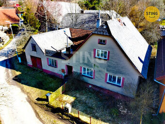 Prodej domu s uzavřeným dvorkem a samostatnou stodol, 122526