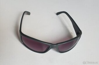 3x pěkné sluneční brýle American Way