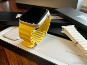 Apple Watch NIKE 7 45mm + origo nerozdělaný pásek - 1