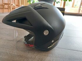 Motorkářská helma Nitro