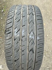 Pneu 245/45 r17 zánovní