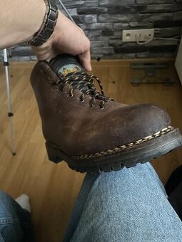 Těžká Bota(Pracovní a horské boty)
