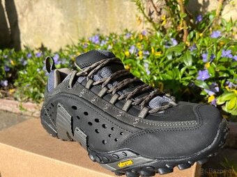 Nizke pohorky Merrell Intercept vel. 42- nove