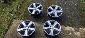 ALU ráfky Dezent r18 5x108 8J et 46 - 1