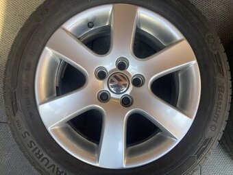 Alu kola VW / ŠKODA 15" 5x100 letní BARUM 195/55R15 2022