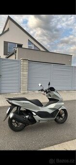 Honda PCX 125 2024 v záruce TOP stav DPH