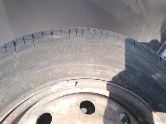205 /70 R 15 C 1ks Barum Vanis 2