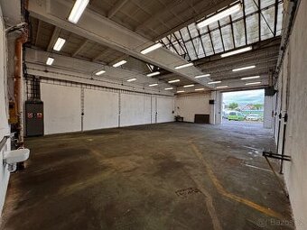 Pronájem GARÁŽ/SKLAD/DÍLNA/220m2/KLIDNÝ AREÁL