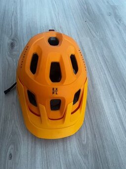 Rockrider helma na kolo