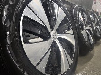 Zimní alu kola Volvo CX40 R18
