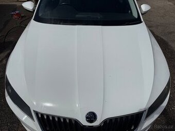 Kapota Skoda Superb 3