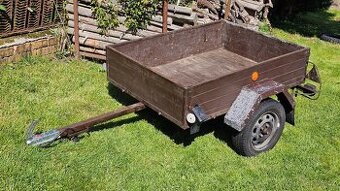 Přívěsný vozík po servisu - 2x plachta + klíny