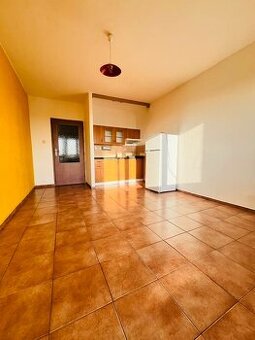 Pronájem garsoniéry, 32 m2, ul.Varenská, Ostrava, Fifejdy
