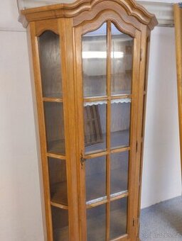 Vitrína 86x37x190 cm