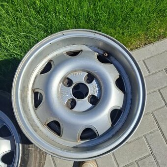 Rial 4x100 R15
