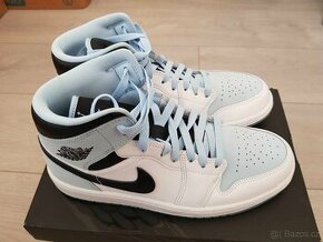 Air Jordan 1 Mid SE Ice Blue 42 (stélka 26,5 cm)