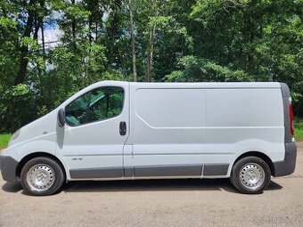Renault Trafic 2.0 DCi 115 PS Long 2009 klima, 2x klíč