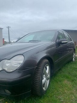 Prodám Mercedes-Benz třídy C-w203, rok výroby 2000