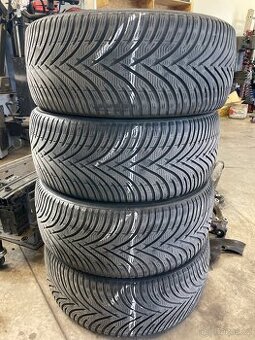 Sada zimních pneu Kleber Krisalp hp3 235/45 R18