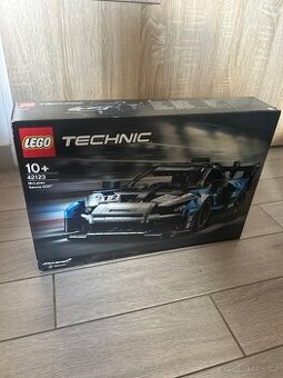LEGO Technic 42123 McLaren Senna GTR