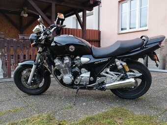YAMAHA XJR 1300 (2001)
