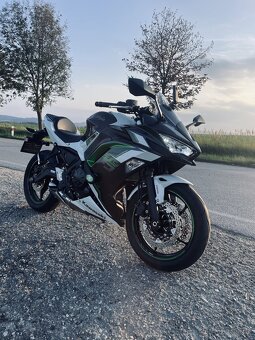 KAWASAKI NINJA 650