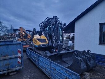 Mecalac 6MCR v záruce