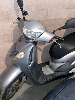 Honda sh125 2007 / na opravu / díly