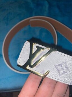 Louis Vuitton LV pásek