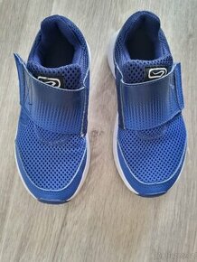 Sportovní obuv, Decathlon, vel. 30