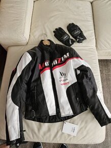 Bunda a rukavice na motorku.