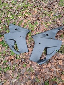 Boční kapoty Kawasaki ZXR 750J