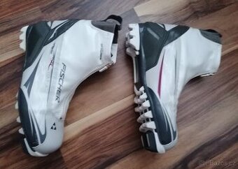 Běžecké boty FISCHER, vel. 40