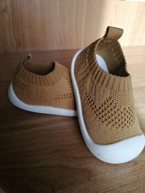 Nové dětské boty velikost 16