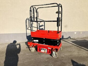 PRACOVNÍ NŮŽKOVÁ PLOŠINA SNORKEL PUSH 8 PRO