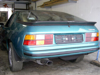 Porsche 924 skla oken, hlava.