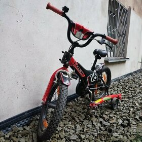 Dětské kolo Trek 16 s tažnou tyčí