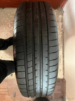Prodám letní pneumatiky Goodyear 235/65/18