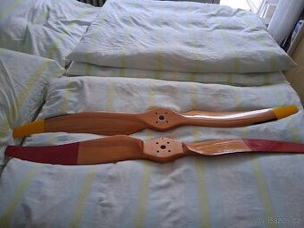 Vrtule pro para motor.