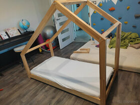 Dětská postel 160x80 Domeček (možnost i matrace) - 1
