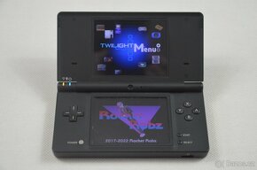 Nintendo DSi Black + 16GB paměťová karta s Twilight Menu++