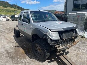 Nissan navara - 1