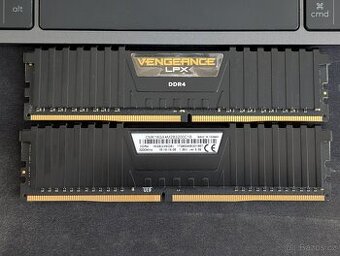 Corsair 16GB KIT DDR4 3200MHz CL16 Vengeance LPX černá