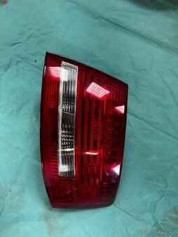 Prave led světlo audi a6 c6 avant