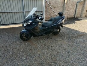 Suzuki burgman 400i ABS 2012 cz doklady v ceně