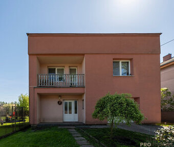 Rodinný dům s pohodovou atmosférou v Paskově – ulice U Parku - 1